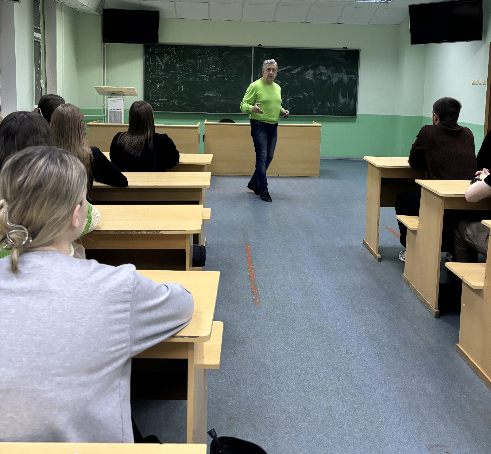 Круглый стол «Экономика победы»